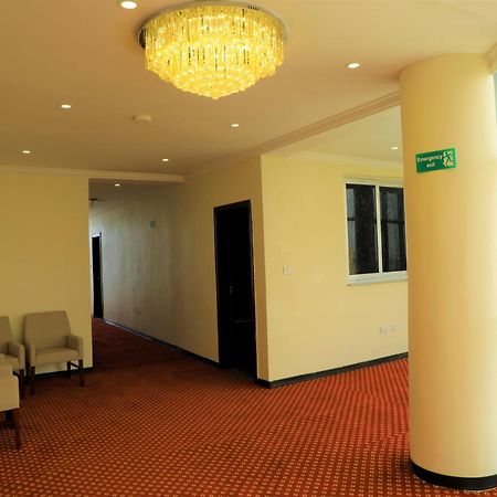 Tewodros Belay International Hotel Lege T'afo エクステリア 写真