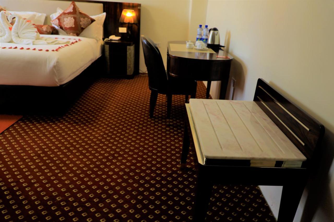 Tewodros Belay International Hotel Lege T'afo エクステリア 写真